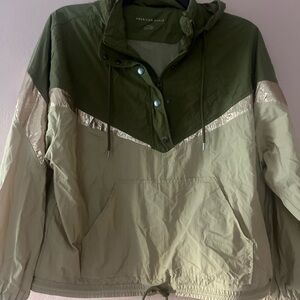 American Eagle olive green neutral gold pull over 1/2 zip windbreaker